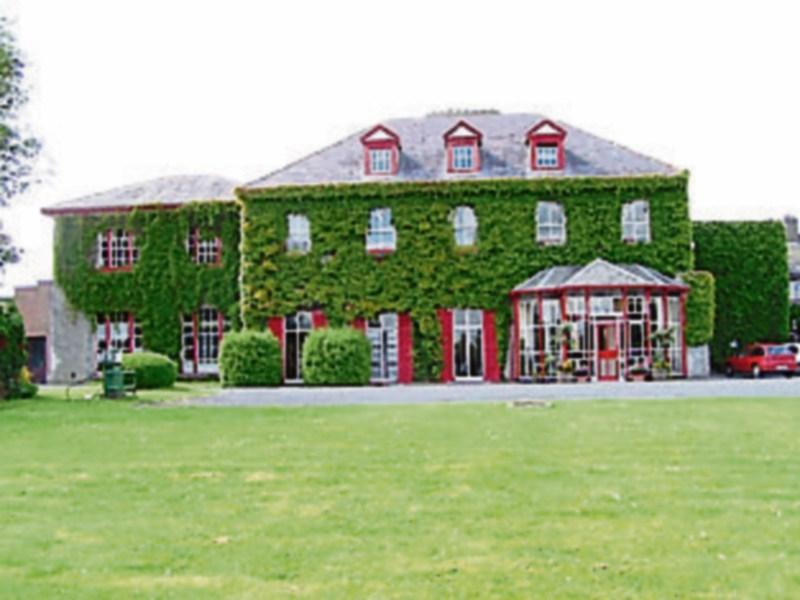 Memorable evening at Dovea House