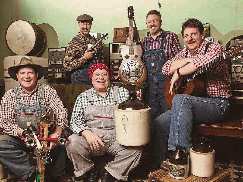 Tennessee Mafia Jug Band play Clonmel World Music's last gig of the year