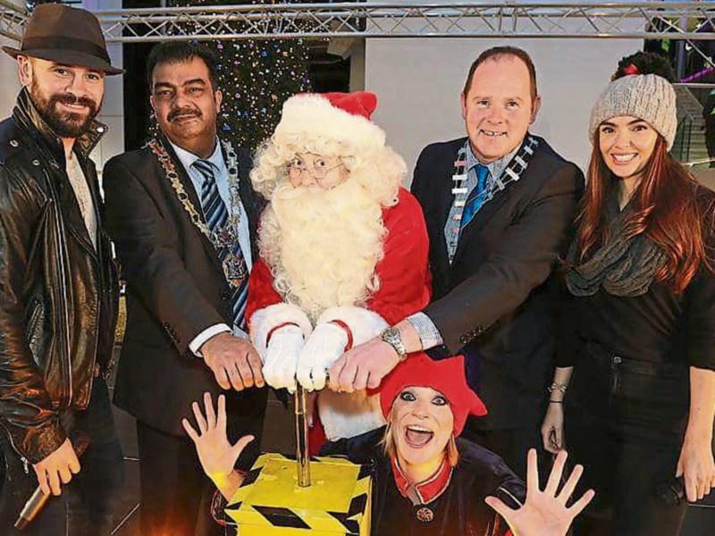Tipperary councillor helps Hollyoaks stars turn on Christmas lights