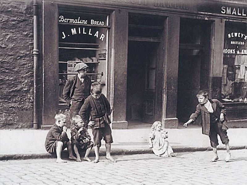 Remembering old Clonmel - and avoiding the Rozzers at the pitch and toss school