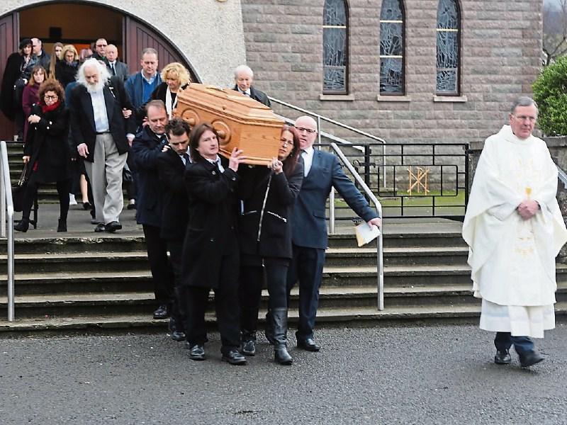 Hundreds pay tribute to Tipperary road victim