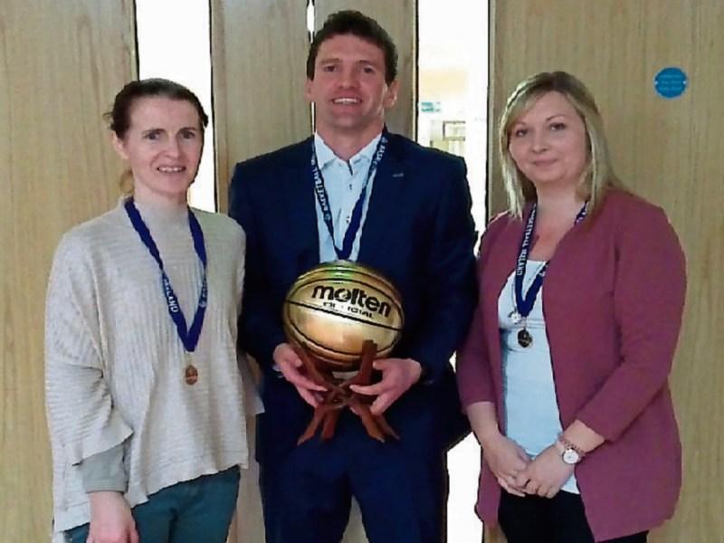 Presentation Ballingarry receives "Golden Ball" from Basketball Ireland