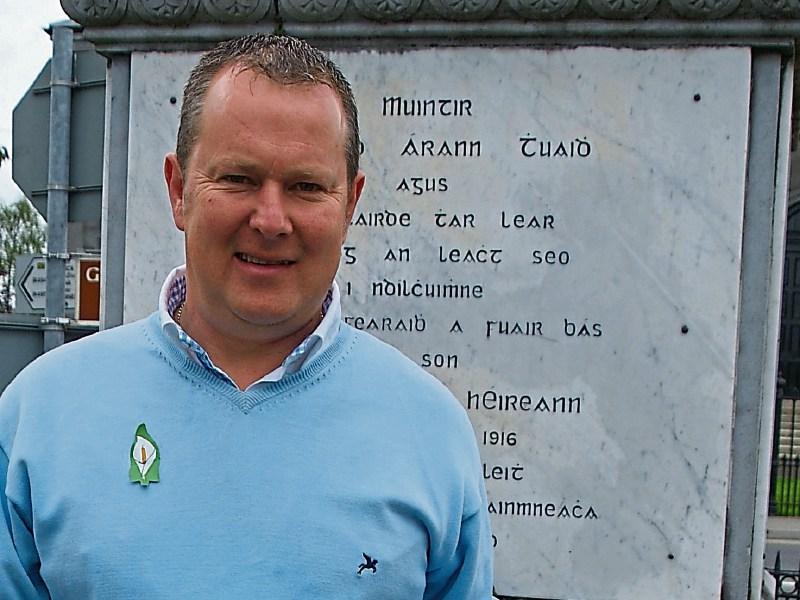 Nenagh's Cllr Seamus Morris seeks signs at Latteragh