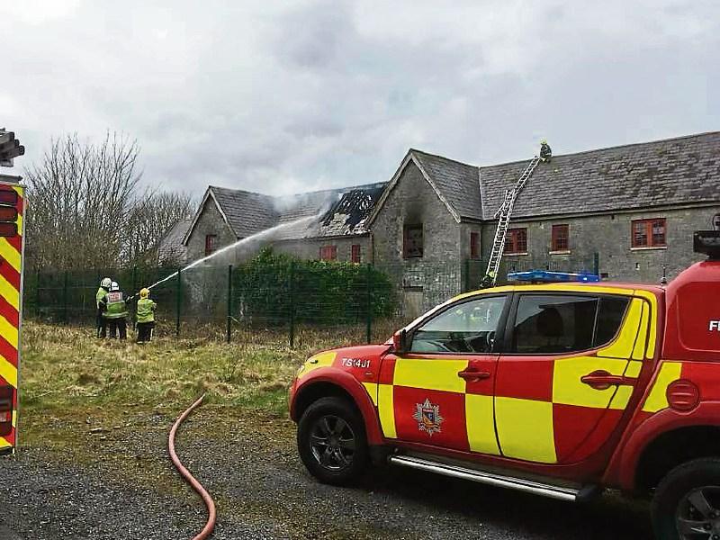 BREAKING - Tipperary firemen dealing with blaze at Tipperary Hostel