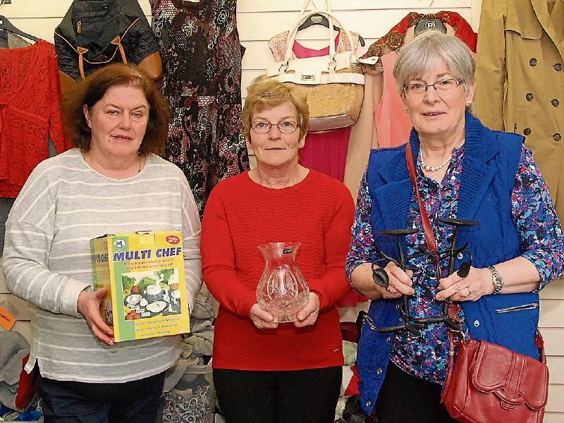 Roscrea Pop-up shop raises €2,000 for Malawi school of computing 