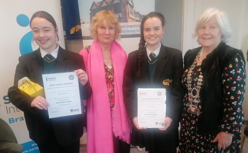 Clonmel Gaelchólaiste Chéitinn students excel at public speaking competition