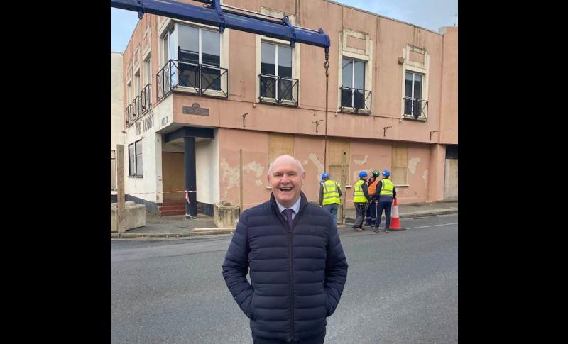 BREAKING: A 'game changer' for Clonmel and Tipperary, as contracts signed for sale of former Clonmel Arms Hotel