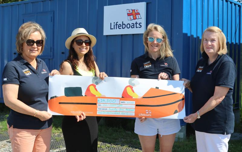 Tipperary RNLI receives &euro;24,000 donation following Lap the Lake fundraising cycle