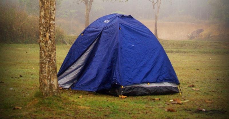‘Absolutely intolerable,’ -Concerns raised about a family living in a tent in Nenagh