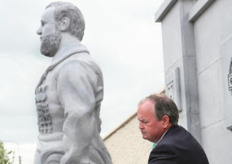 GAA President Liam O'Neill unveils the memorial statue of Maurice Davin at Davin Park in Carrick-on-Suir last Saturday.