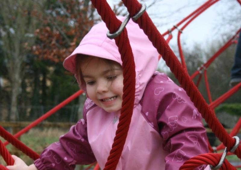 100 families at €100 a pop - Appel to sponsor a playground in Tipperary