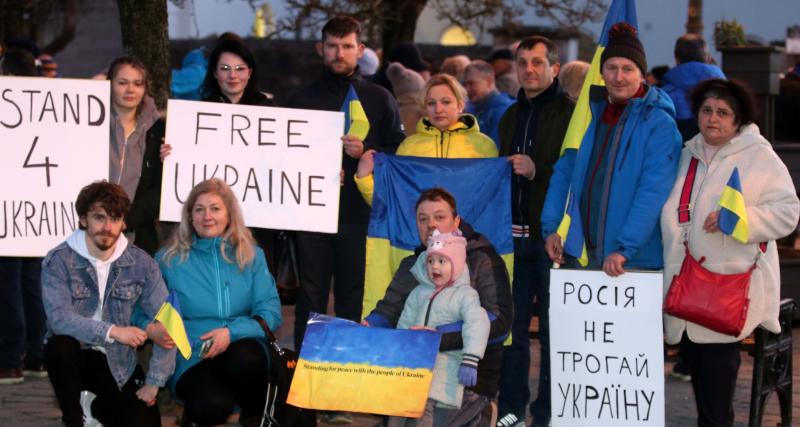 Tipperary shows its support for Ukraine as many attend rally in Nenagh