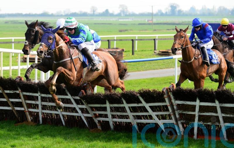 Former Stayers hurdle runner-up back over fences for Leinster National at Naas