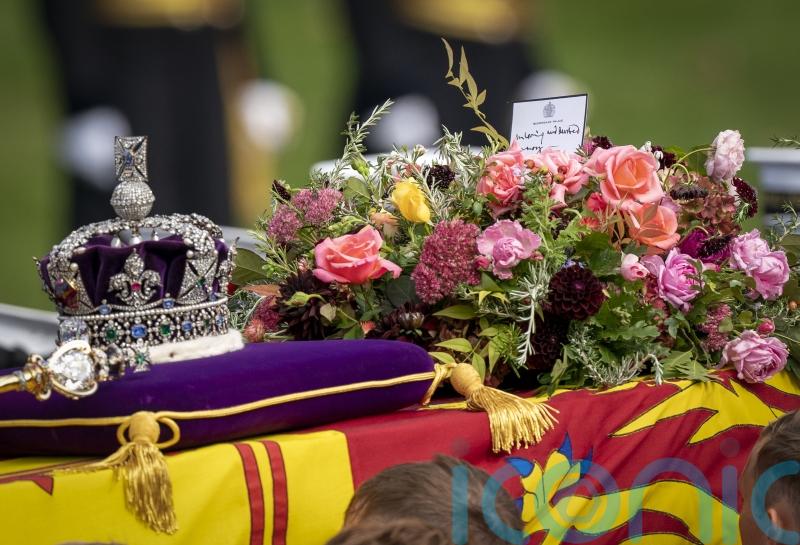 March against monarchy takes place in Dublin