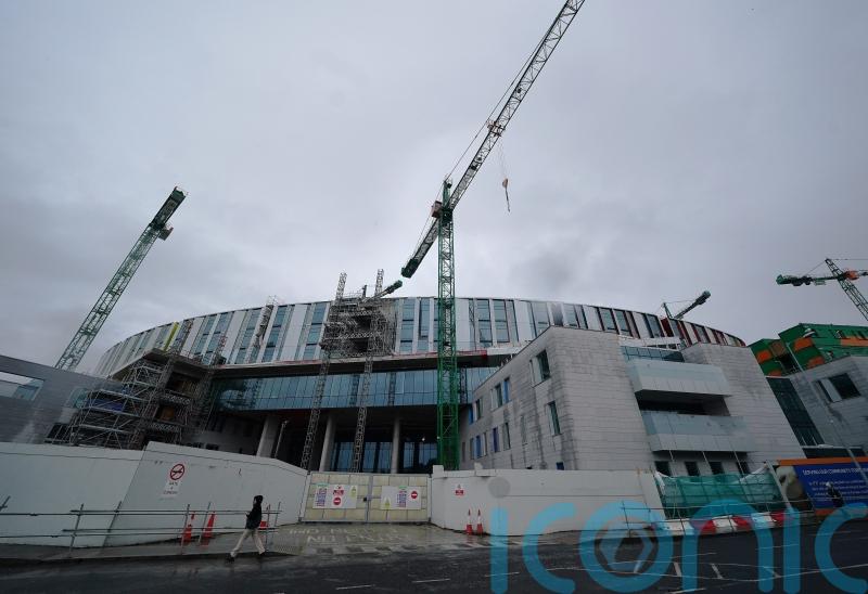 Children’s hospital developers ‘have committed to June 2025 deadline’ – Donnelly