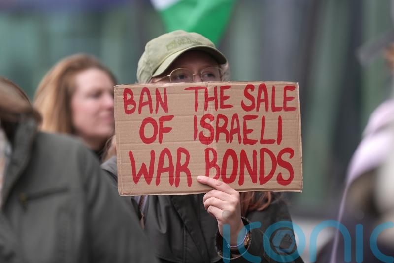 Government accused of ‘water-weak’ opposition to Israeli war bonds Bill