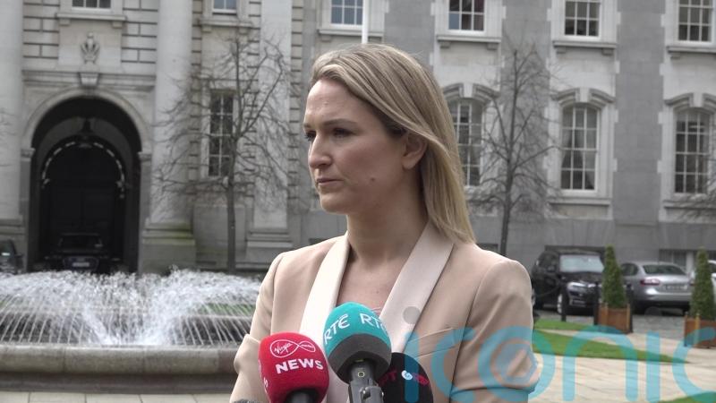 &lsquo;Very difficult&rsquo; to tell citizens &lsquo;who want to do more&rsquo; to shelter &ndash; Minister