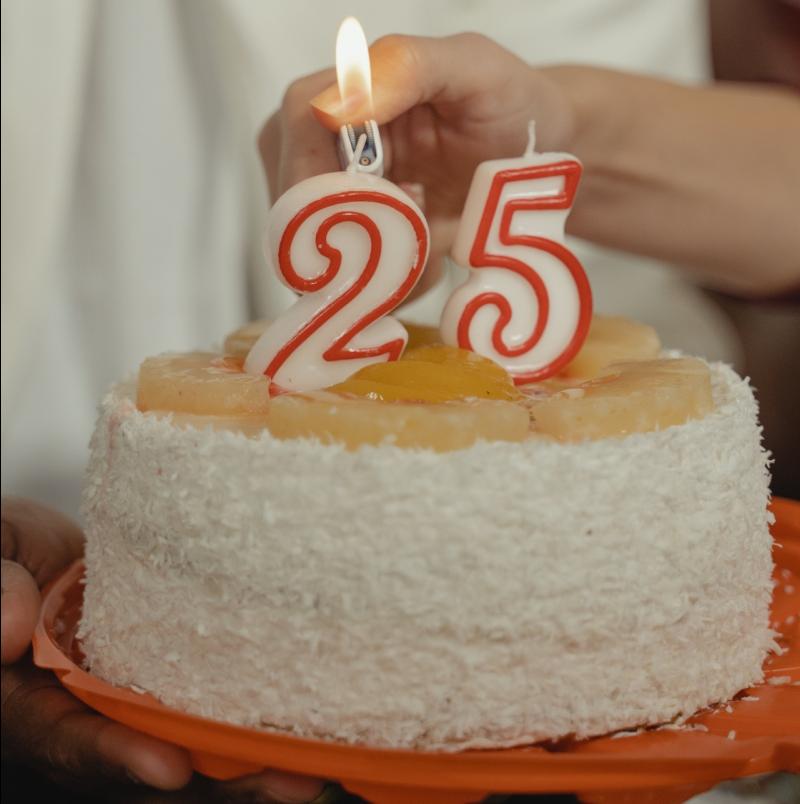 A Golden bar in Tipperary will celebrate its silver anniversary on Saturday night