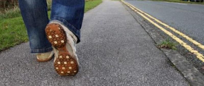 Council urged to secure funds for new footpath in Tipperary village after young girl injured