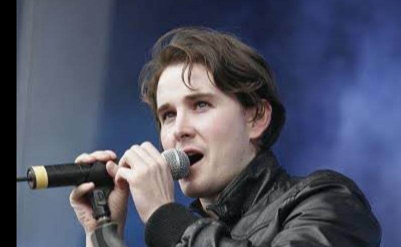 Clonmel students combine to bring festive cheer to the town