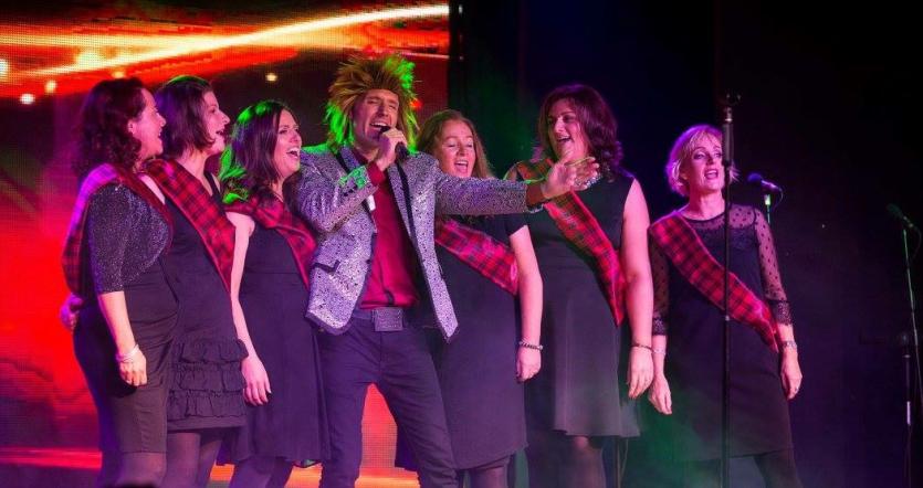 Rod Stewart and his Penny's had the crowd rocking to Rhythm of my Heart. Kevin Wilson originally from Pathead in Edinburgh certainly entertained the a
