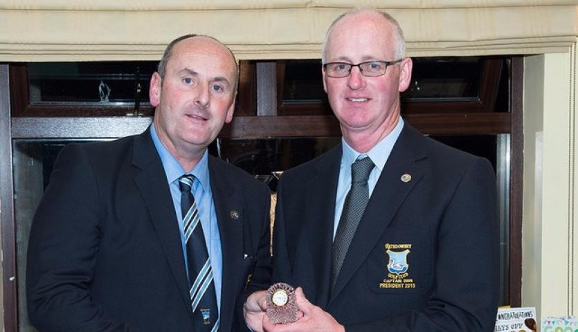 Ed Kelly with Past Captain winner Anthony Phelan